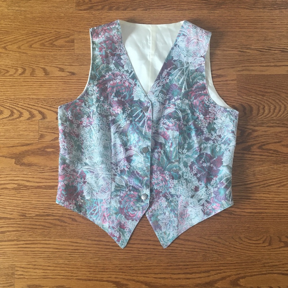 Beautiful Vintage Button Up Vest Size Small